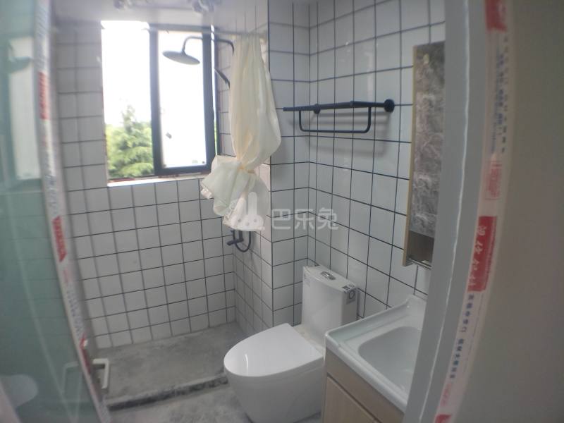 香山新村东南街坊（德平路1189弄）13619357卫生间图3