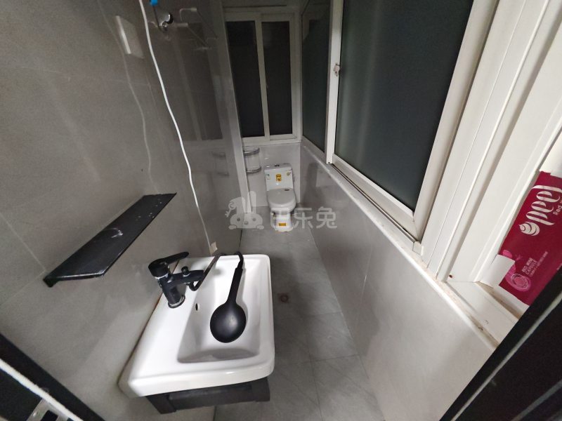 宝启花园13621358卫生间图5