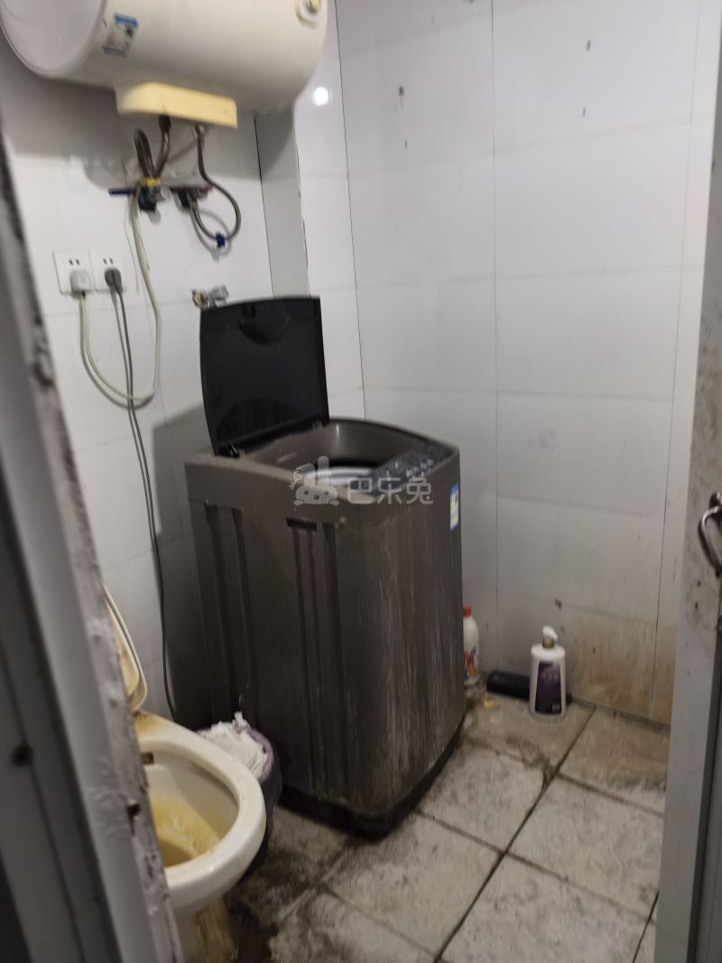 华唐苑596793卫生间图6