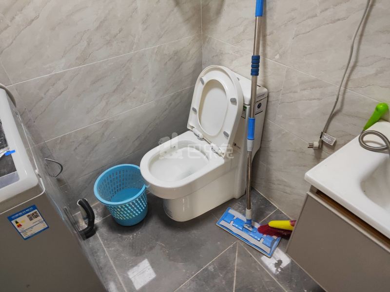 凯虹家园13935312卫生间图8