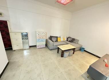 冠城大厦 3室2厅1卫