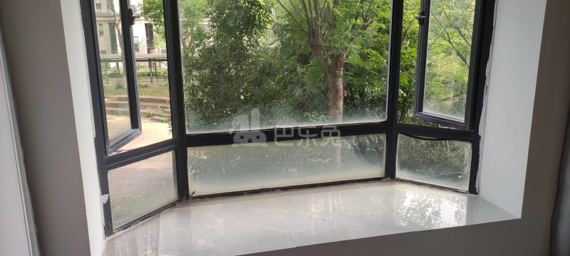 绿地南桥新苑一期13636469卧室窗户图6