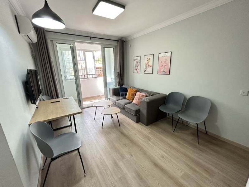 金海华城康平佳苑13664387客厅图2