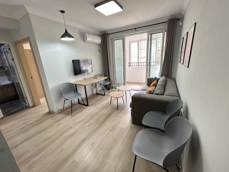 金海华城康平佳苑13664387客厅图0