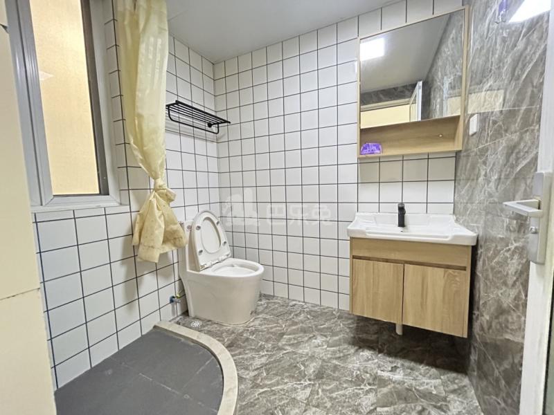 金海华城康平佳苑13664387卫生间图6