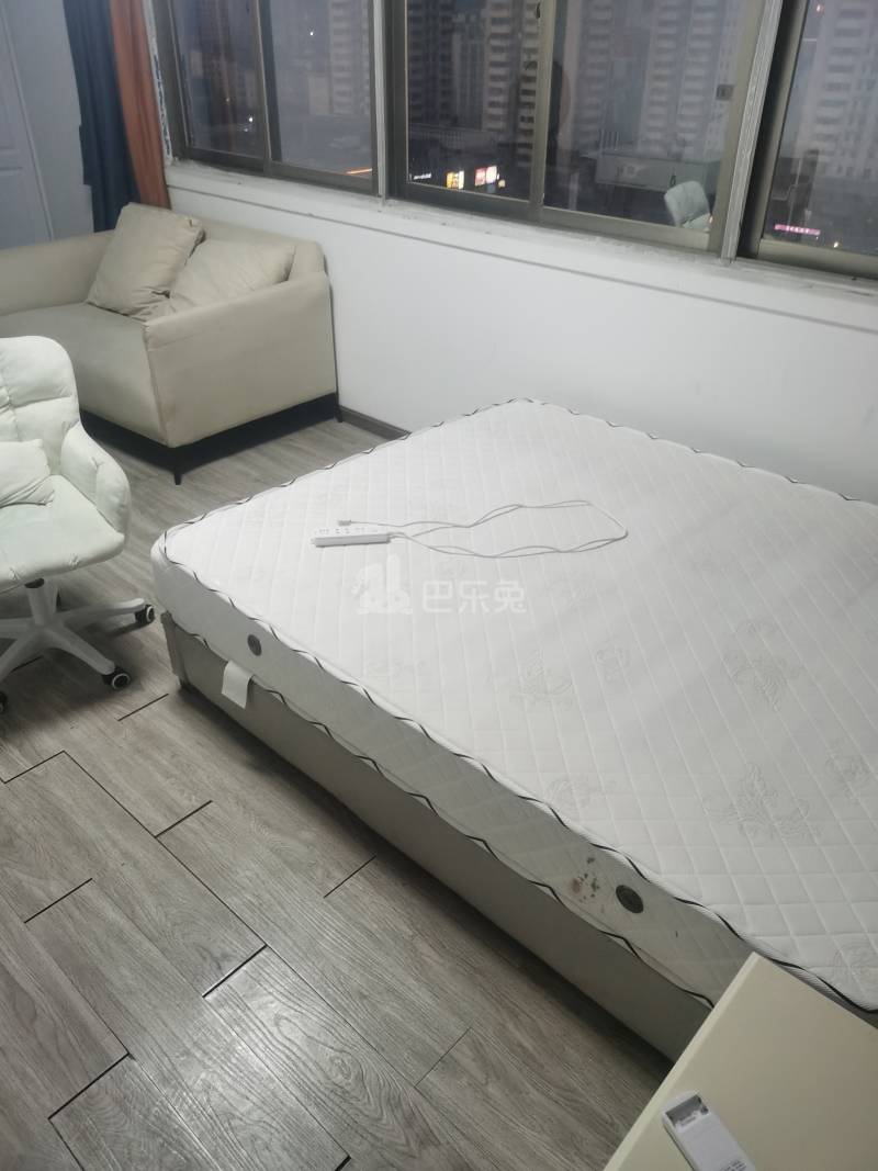 康新花园13664762卧室图0