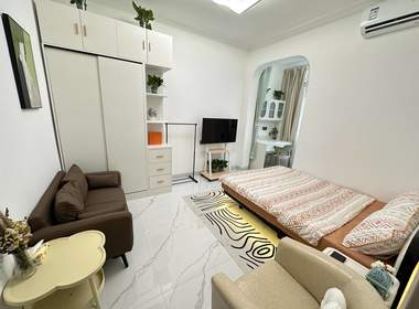 天河路92号 1室1厅1卫