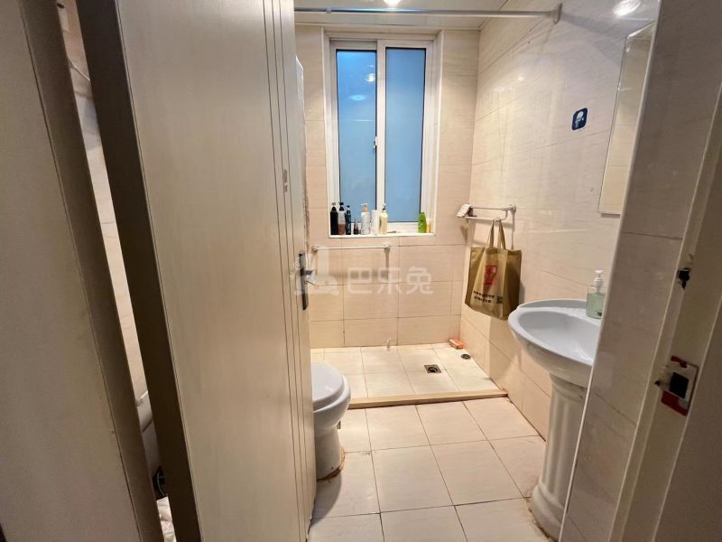 华润置地幸福里13676382卫生间图4