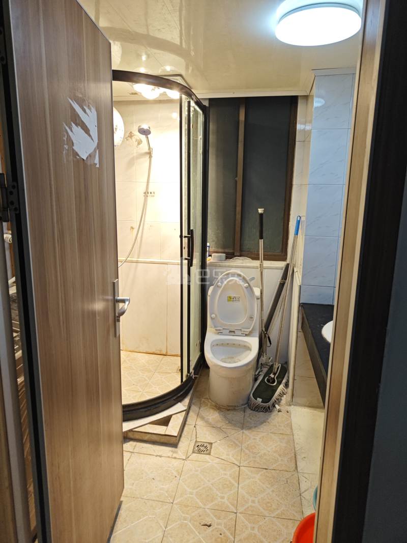 华苑大厦13677414卫生间图5