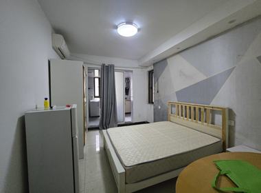 逸皓华庭 1室0厅1卫