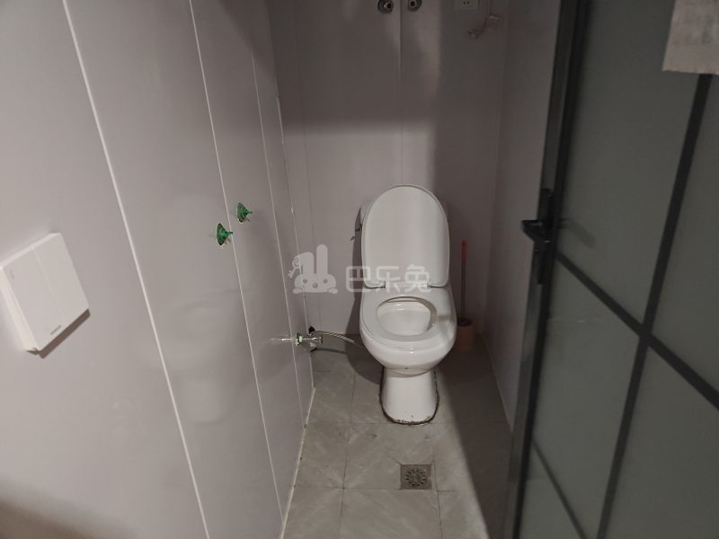 众秀新家园13702416卫生间图4