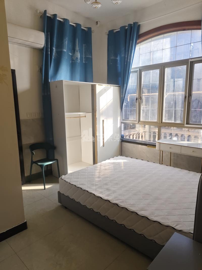 新南村河南小区13703152卧室图2