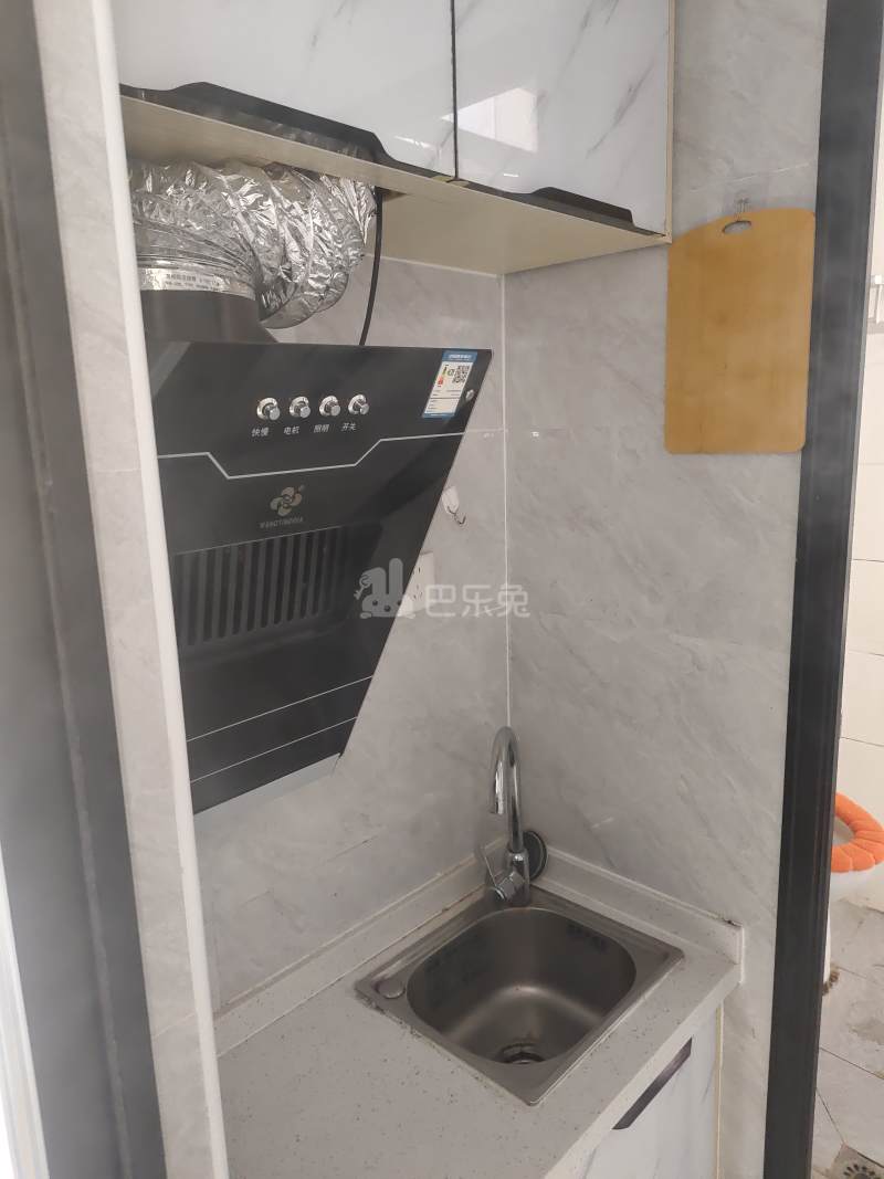 新南村河南小区13703152厨房图4