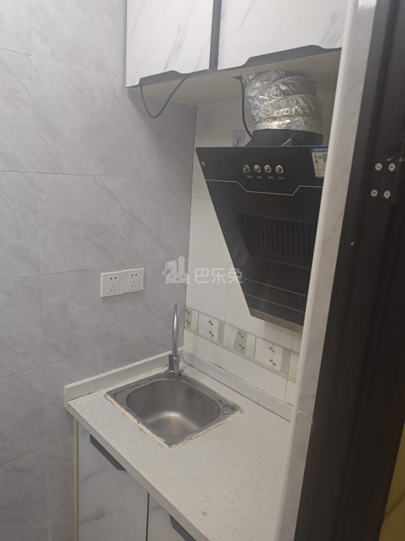 新南村河南小区13703162厨房图4