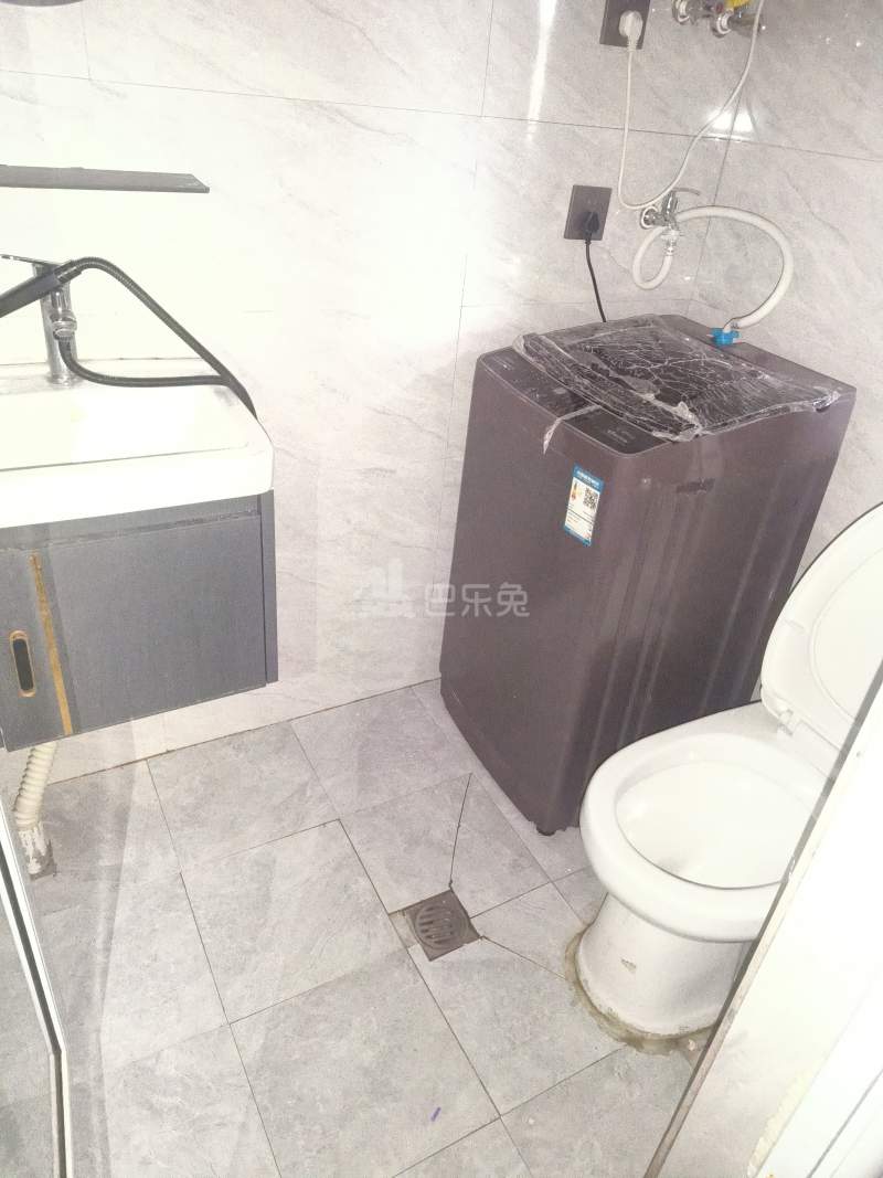 新天地金色时光（时光悦酩公寓）13708332卫生间图4