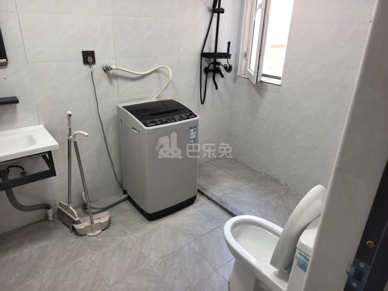 美罗家园美房苑13709320卫生间图5