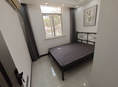 鞍山四村第三小区 1室1厅1卫