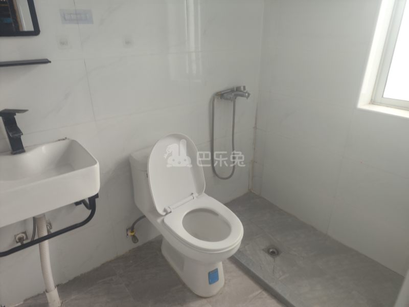 临园小区13749966卫生间图5