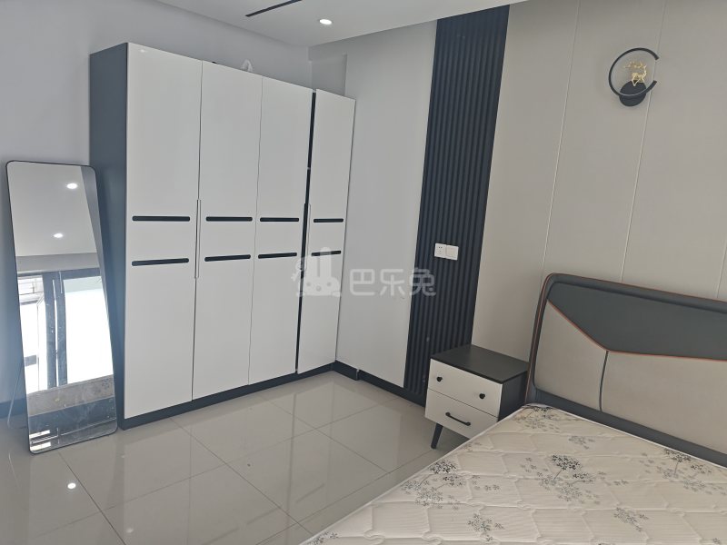 四季都会·荣万月城名邸13750059卧室图2