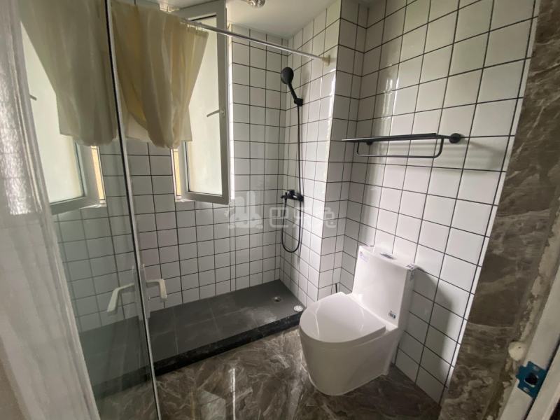 华润置地幸福里13750079卫生间图2