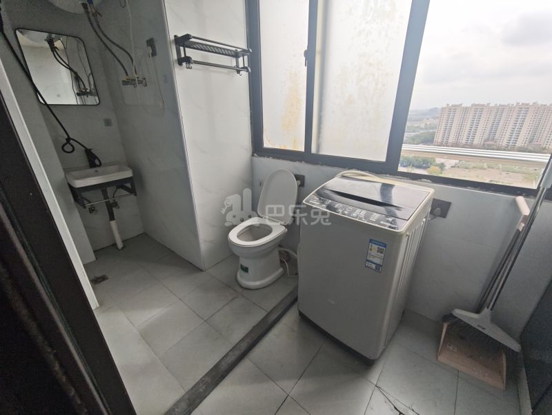 美罗家园澜景苑13752534卫生间图4