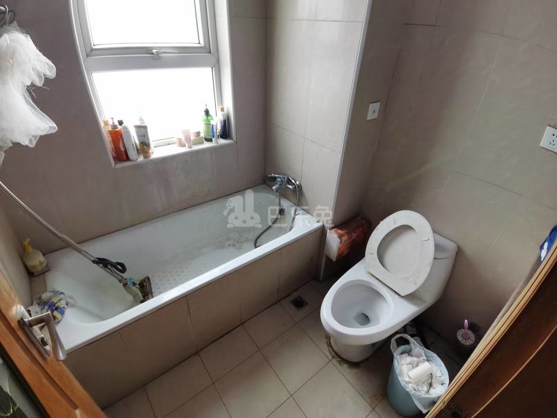 新梅共和城1375284卫生间图18