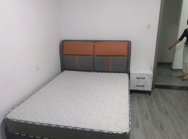新顾城申方苑 2室1厅1卫