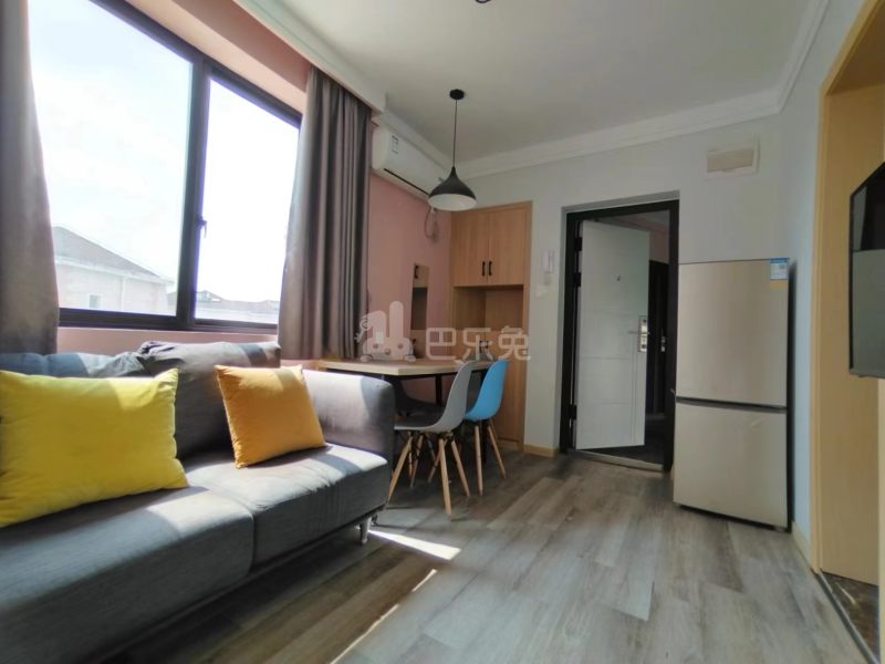 香山新村东南街坊（德平路1189弄）13783645客厅图1