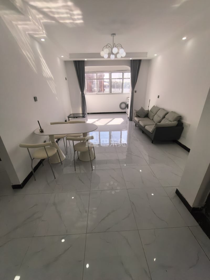 美罗家园美房苑13792646客厅图4