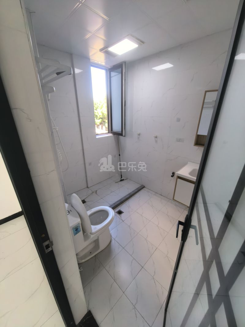 美罗家园美房苑13792646卫生间图9