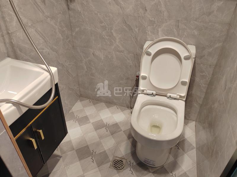 之江花园13799493卫生间图5