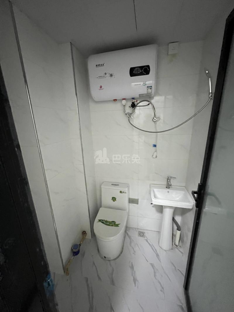 唐家沙小区（平型关路265弄)13825174卫生间图4