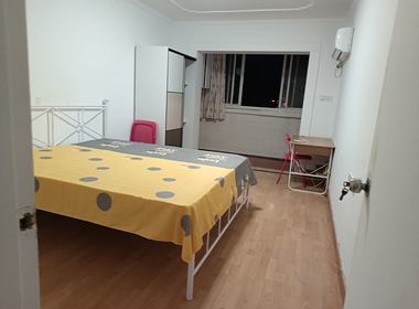 忠烈小区 1室0厅1卫