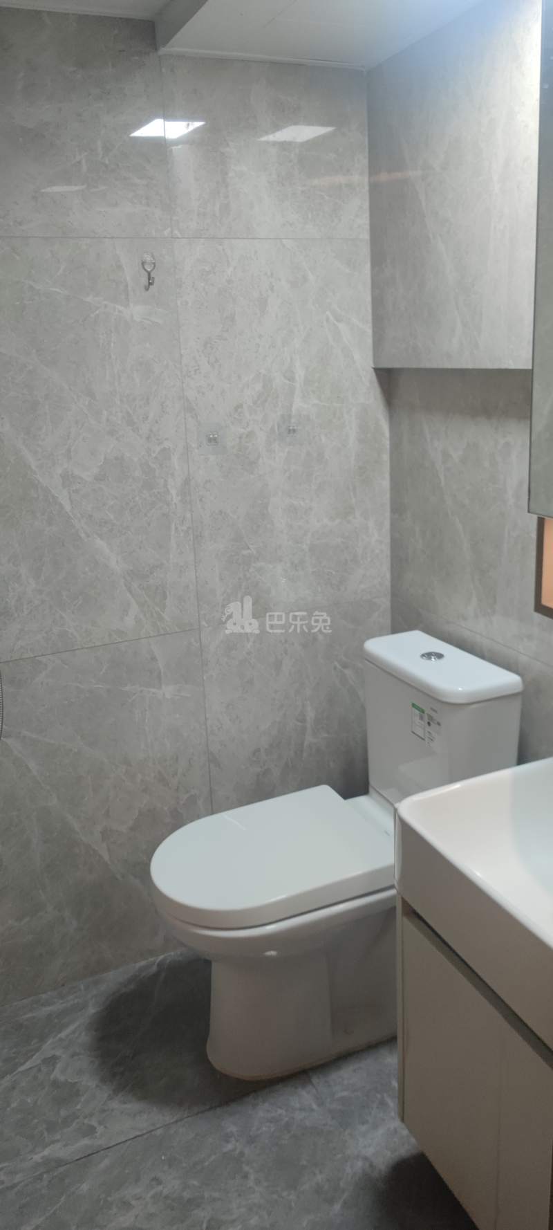 保利融信和光尘樾13831335卫生间图4