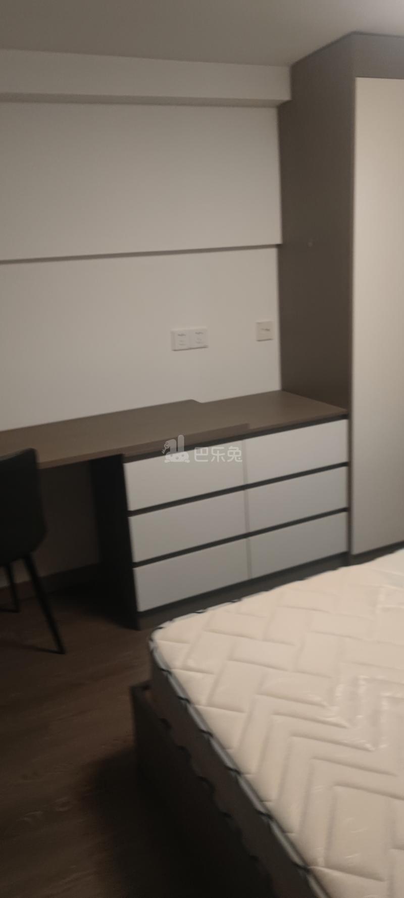 保利融信和光尘樾13831335卧室图2