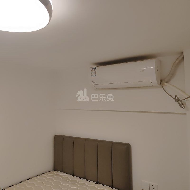 保利融信和光尘樾13831368卧室图2