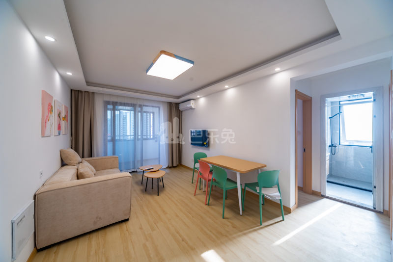 荟仁雅苑13832466客厅图5