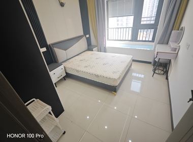 四季都会·荣万月城名邸 