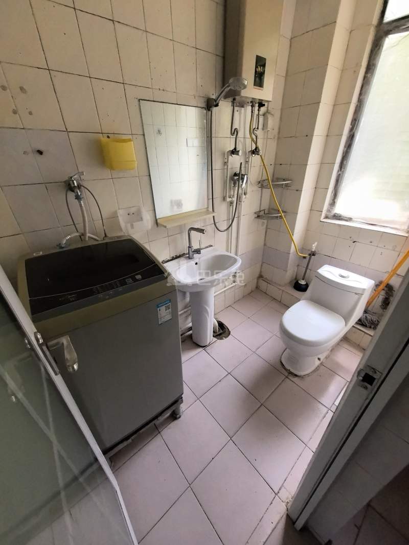 花果山社区13832707卫生间图5