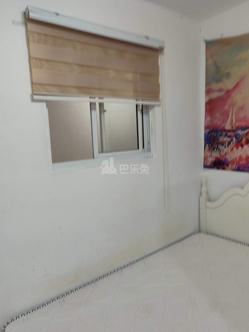 富源公寓（长青路店）13840840卧室窗户图6