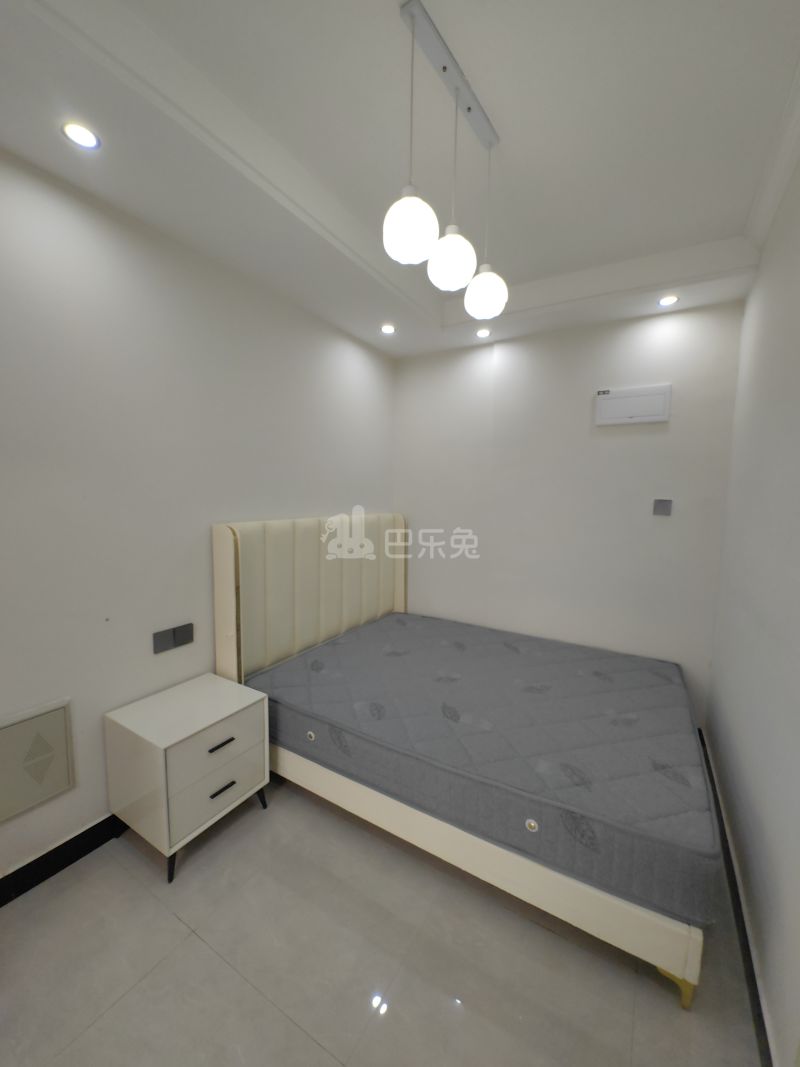 和悦家园13843555卧室图0