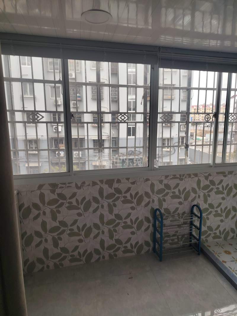 莲溪三村（北中路480弄）13866232卧室窗户图21