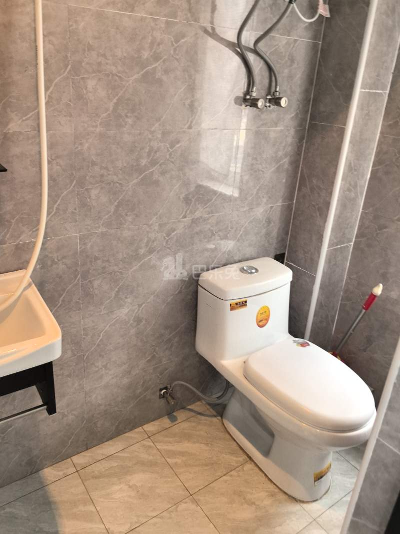 久富苑13868351卫生间图4