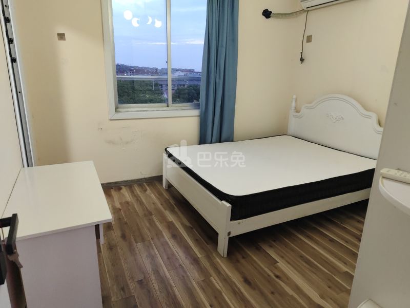 赵重公路23弄13875361卧室图3