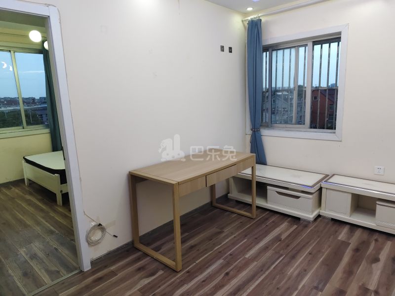 赵重公路23弄13875361卧室图1