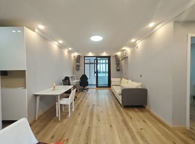 新顾城申方苑 3室2厅2卫