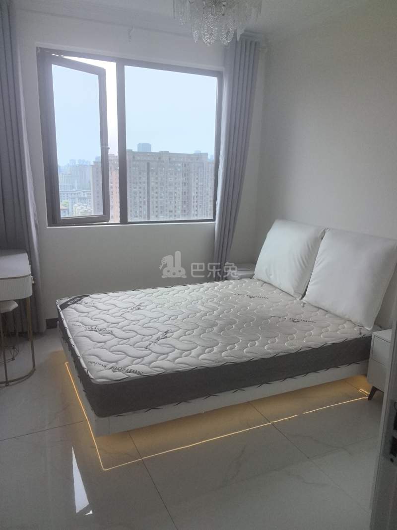 湖岸枫林雅庭13881536卧室图0