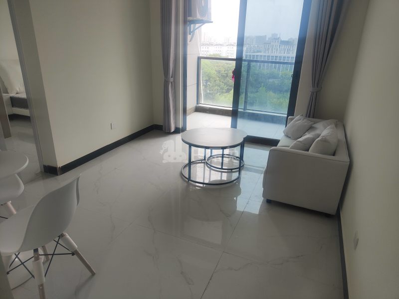 湖岸枫林雅庭13881877客厅图4