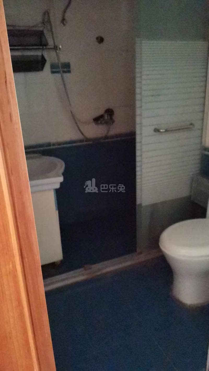 十字街小区13898446卫生间图3