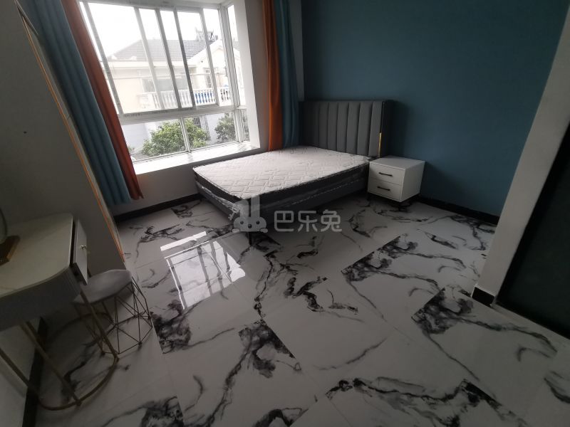 浏翔花苑（蕰北公路2371弄）13905485卧室图1